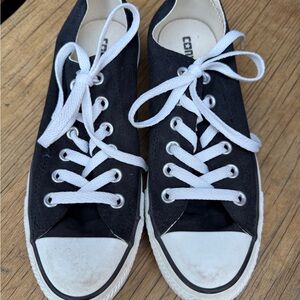 Black Converse Chuck Taylor Low Top Sneaker Shoes - Size 7